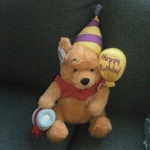 Disney Park Store Exclusive Winnie The Pooh Birthday Plush Hat Balloon Honey Pot